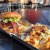 Hamburguesas y cervezas Fire Rock