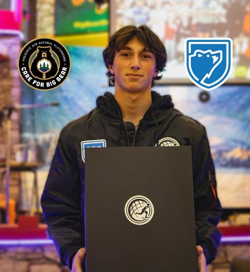 Visita Big Bear y cuida de Trey Lanza, el atleta de alta montaña patrocinado por Big Bear, un skater y atleta de alta montaña.