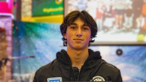 Visita Big Bear y cuida de Trey Lanza, el atleta de alta montaña patrocinado por Big Bear, un skater y atleta de alta montaña.
