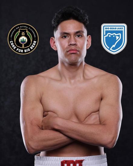 Una visita Big Bear y el cuidado de Big Bear patrocinado atleta de altura, su nombre es Robert Mancilla un boxeador profesional.