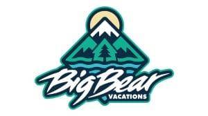 Un logotipo digital para Big Bear Vacations. El logotipo muestra montañas, el lago y un sol asomando por detrás del pico nevado.