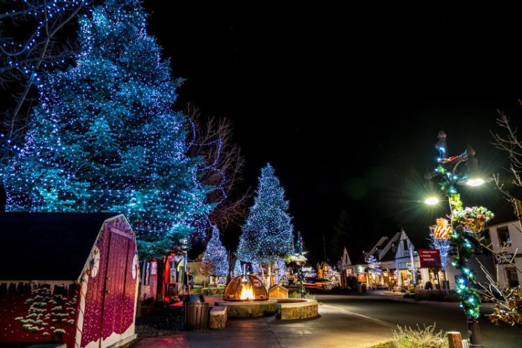 Invierno nocturno en The Village