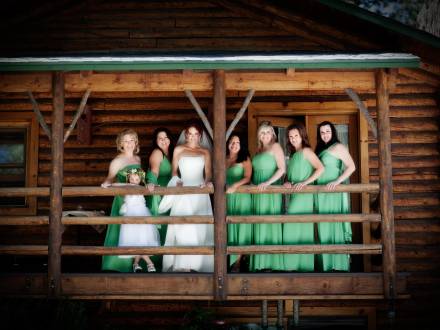 Una novia y su fiesta de boda en Big Bear