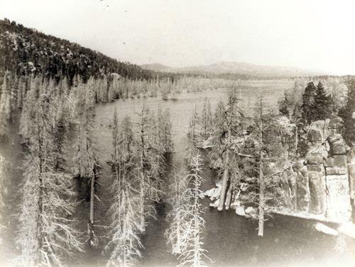 un Big Bear Valley inundado